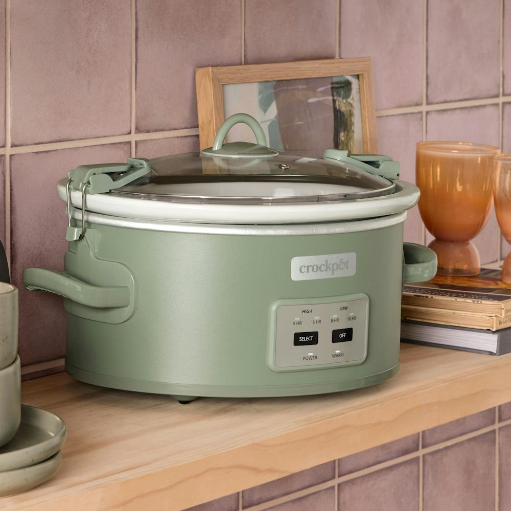 crock-pot-programmable-design-series-6-quart-cook-and-carry-slow-cooker-moonshine-a4 35da96db-7241-3d5a-8296-0e309727e190.jpg