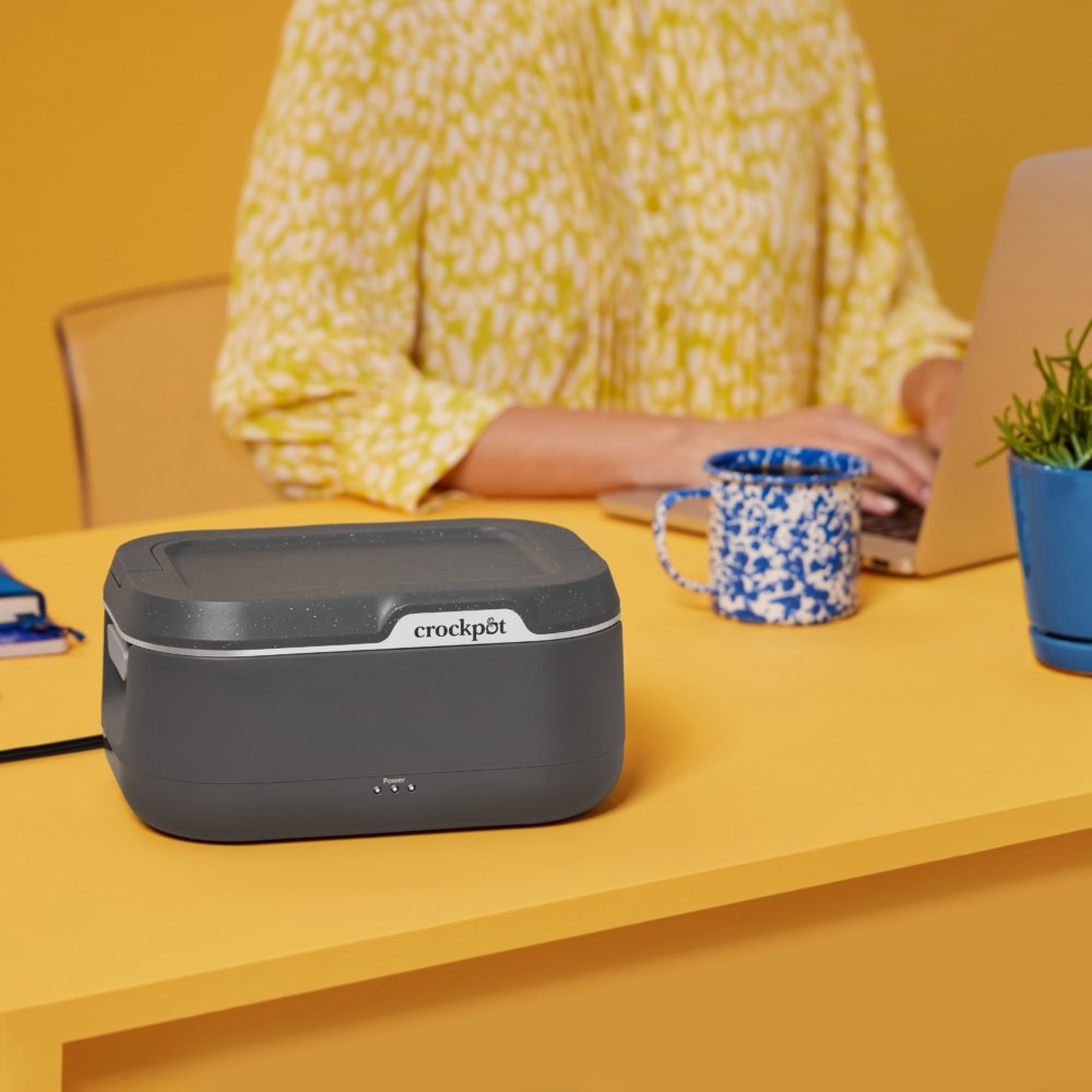 crock-pot-go-portable-food-warmer-electric-lunch-box-with-detachable-cord-i3 DC-39029-Crockpot_CPGO-ATF08-nogfx