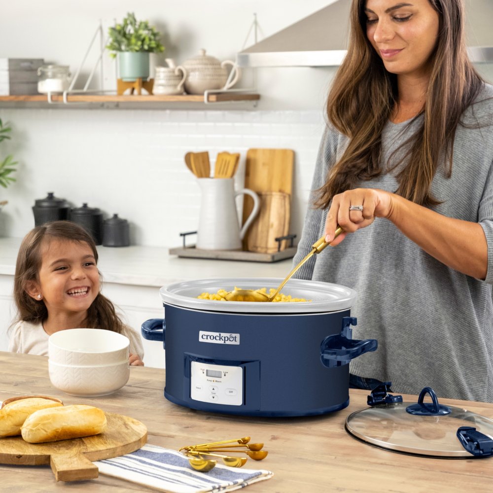 crock-pot-design-series-7-quart-cook-and-carry-slow-cooker-poseidon-programmable-slow-cooker-with-locking-lid-n2 DC-39109-Crockpot_2022FallDesigns-Poseidon-ATF02-nogfx